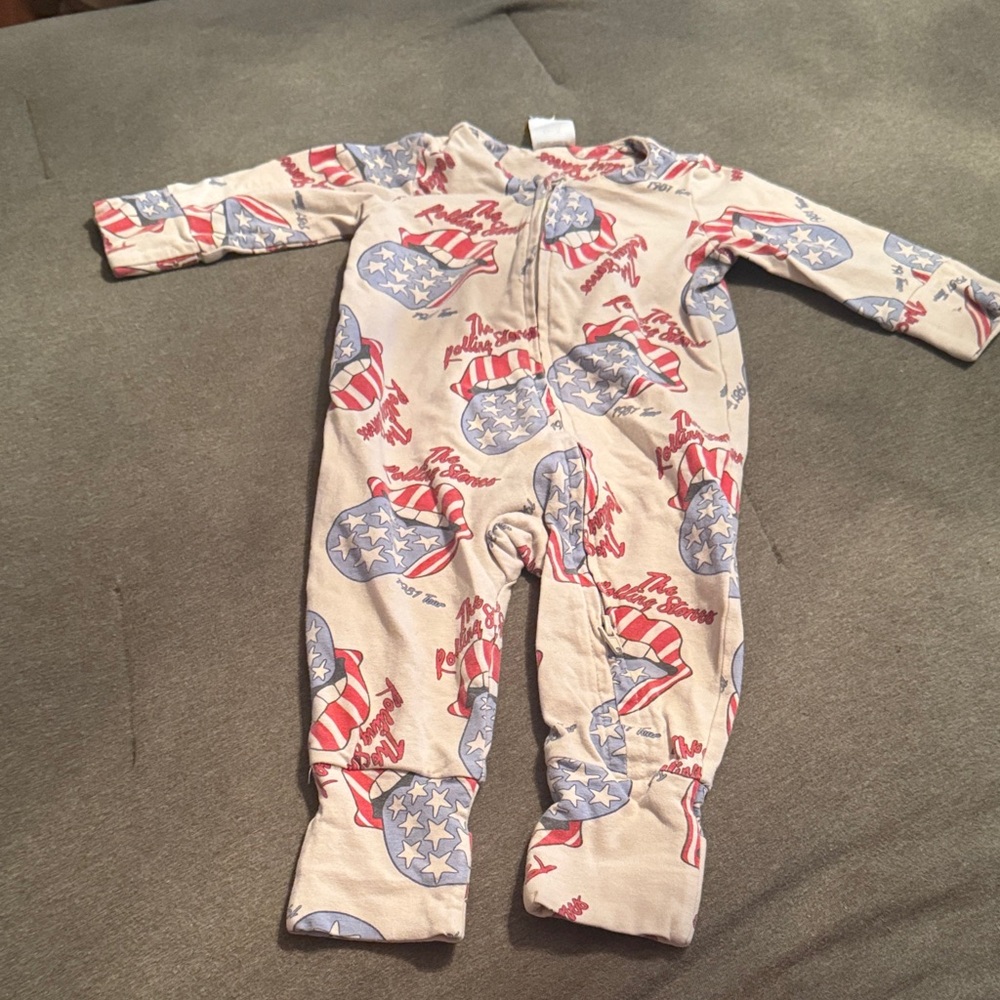 Cotton on baby Rolling Stones onesie size 0-3 month